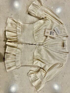 Notes Du Nord Lindsey Top White Lace Ruffle Pearl Button Size 42 NWT
